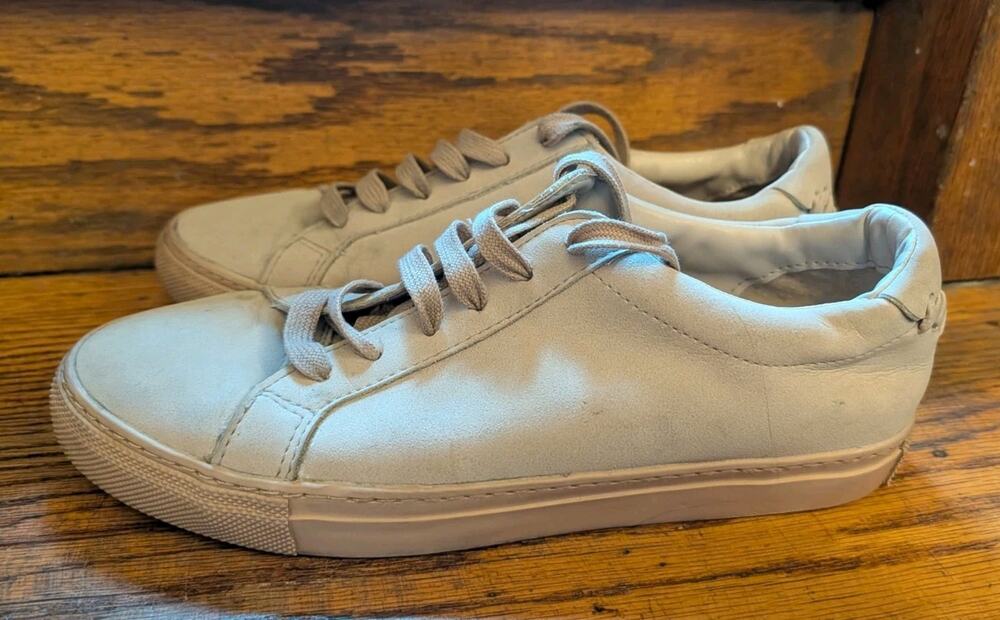 Zara minimalist low-top leather sneakers Women's 10, 30
